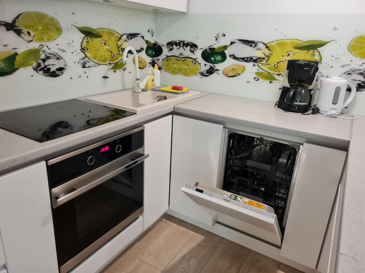 Apartamentyprzymorzu Apartament Z Basenem I Bawialnia Kołobrzeg Esterno foto