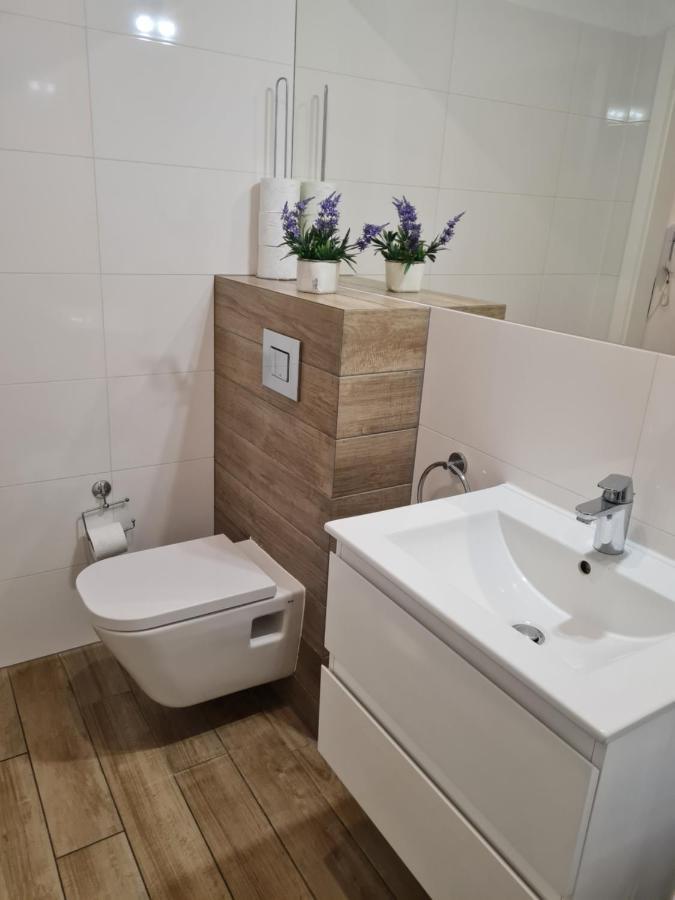 Apartamentyprzymorzu Apartament Z Basenem I Bawialnia Kołobrzeg Esterno foto