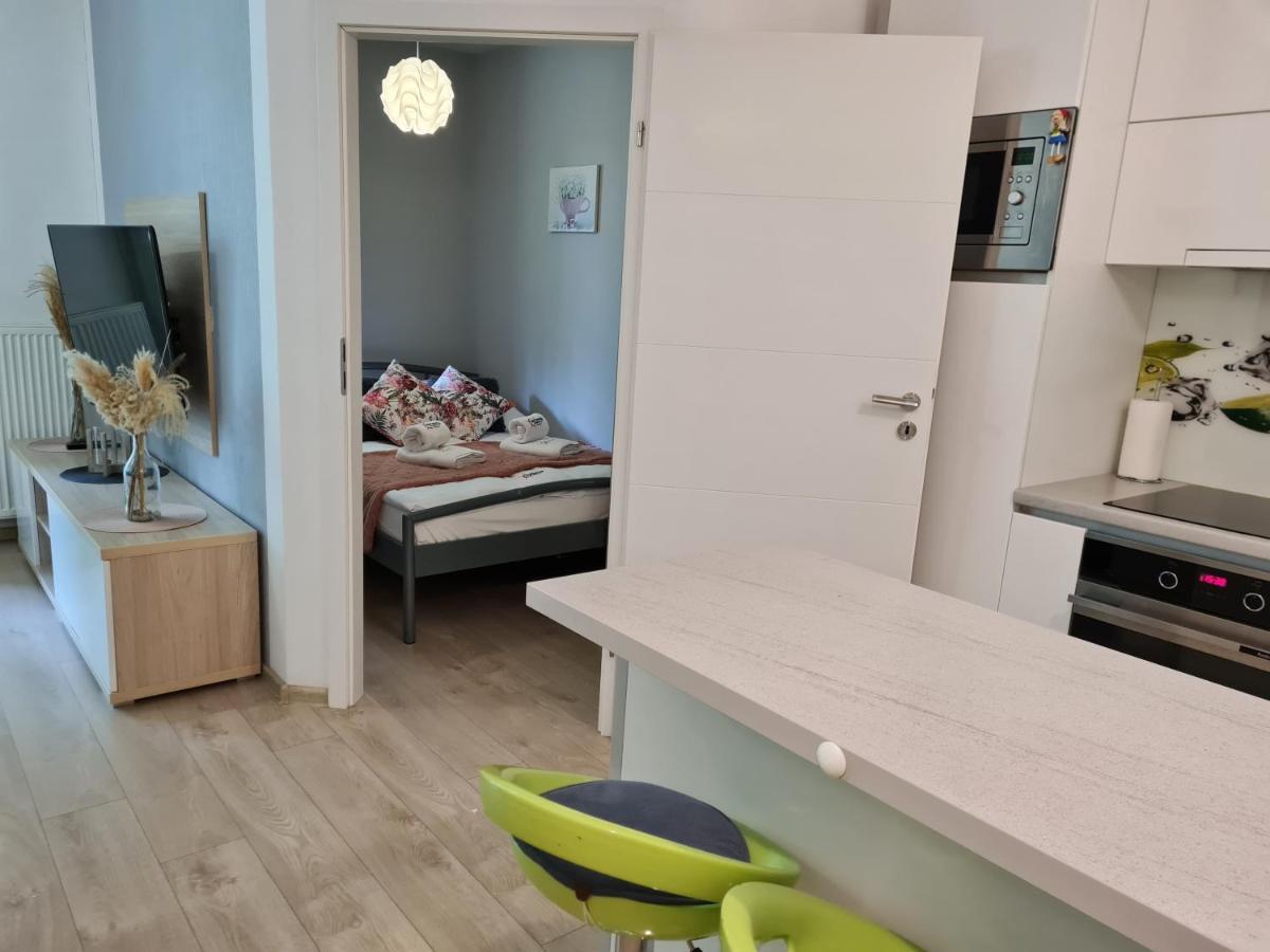 Apartamentyprzymorzu Apartament Z Basenem I Bawialnia Kołobrzeg Esterno foto