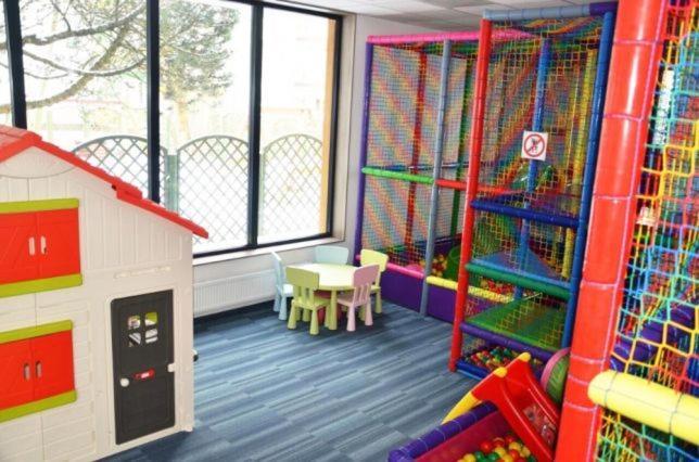 Apartamentyprzymorzu Apartament Z Basenem I Bawialnia Kołobrzeg Esterno foto